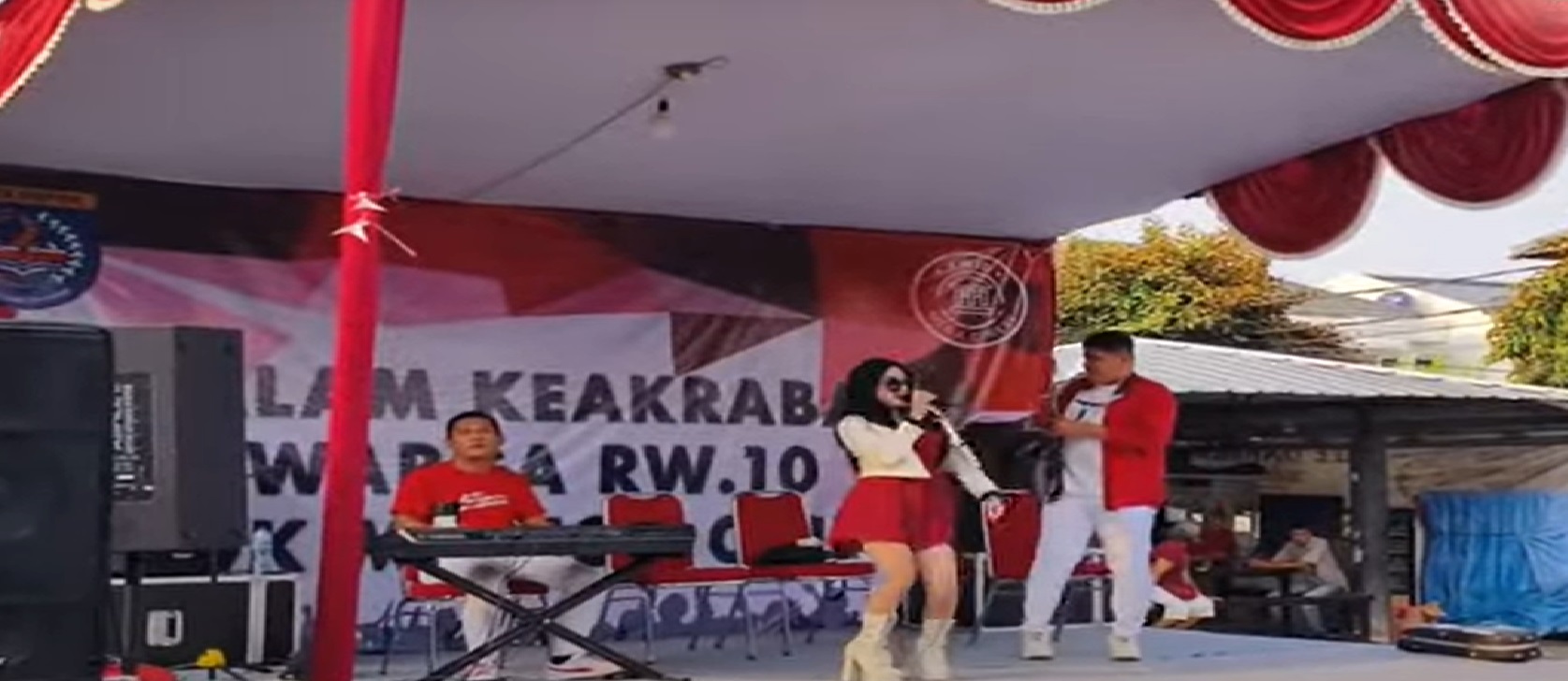 Sewa Organ Tunggal Tujuhbelasan Plus Saxophone