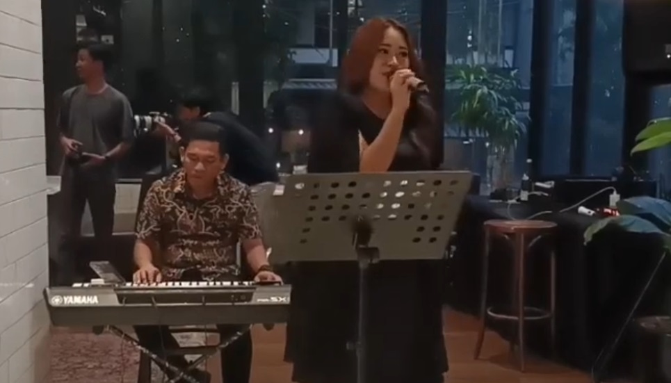 Sewa Organ Tunggal Reuni Lagu Tahun 90an