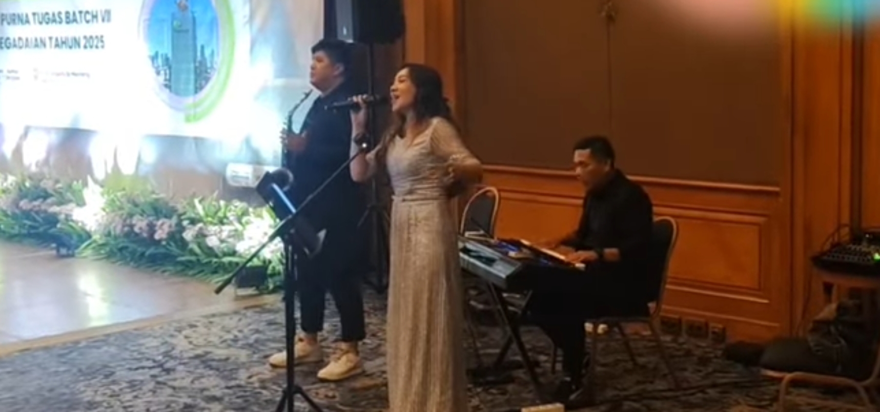 Sewa Organ Tunggal Mewah di Aryaduta Menteng