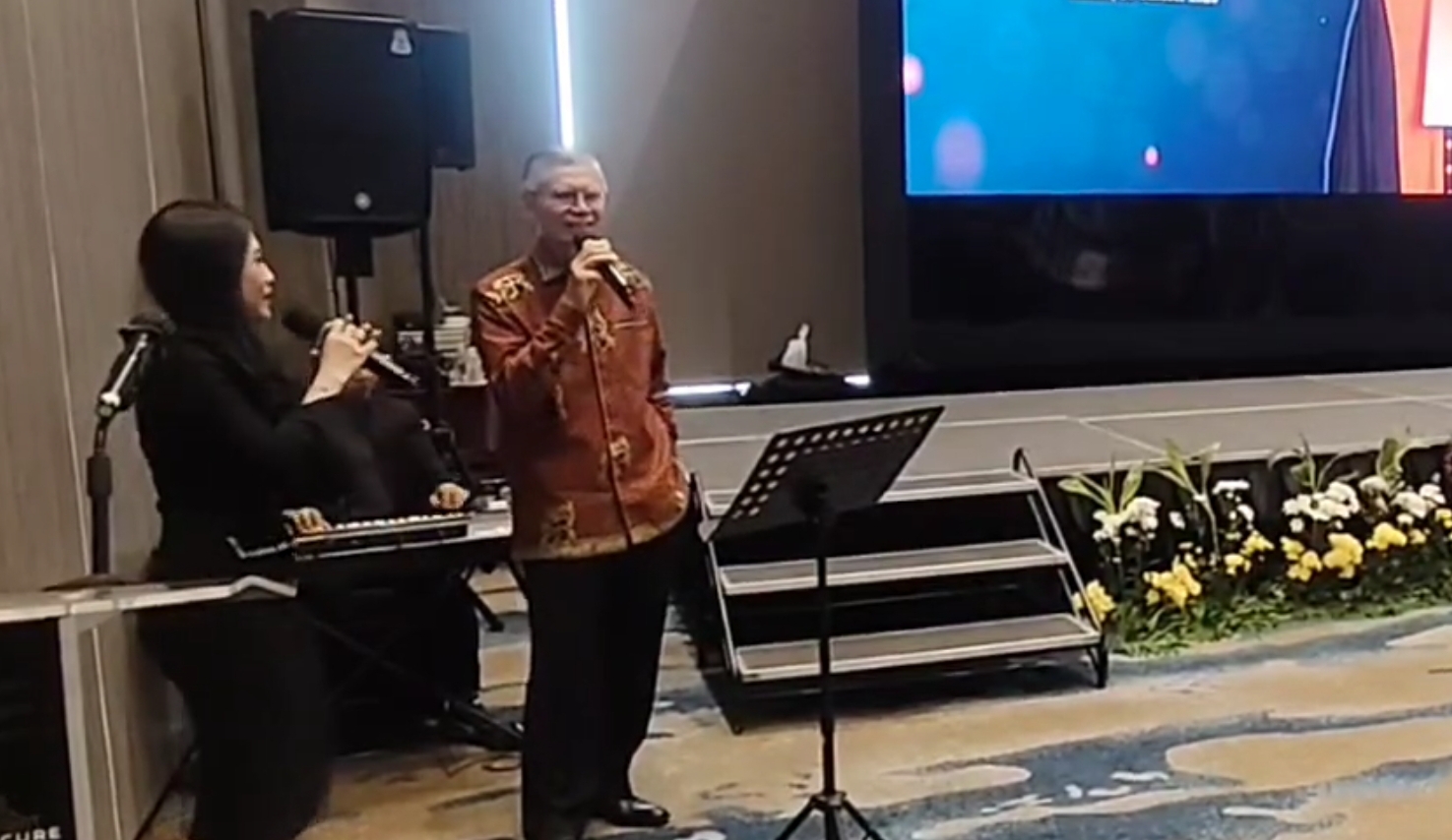 Sewa Organ Tunggal Mercure Jakarta