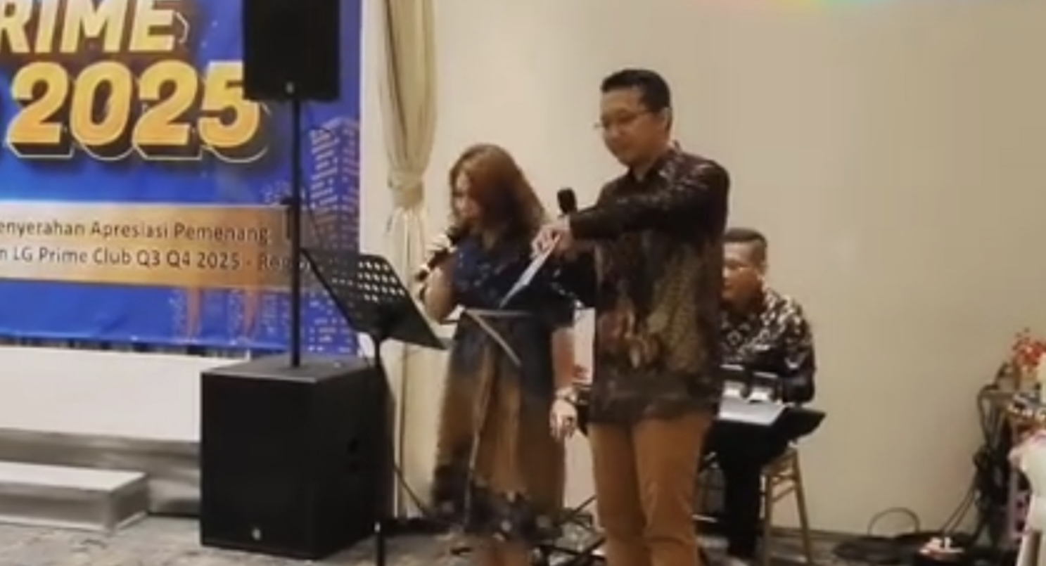 Organ Tunggal Tanpa Penyanyi Acara Kantor