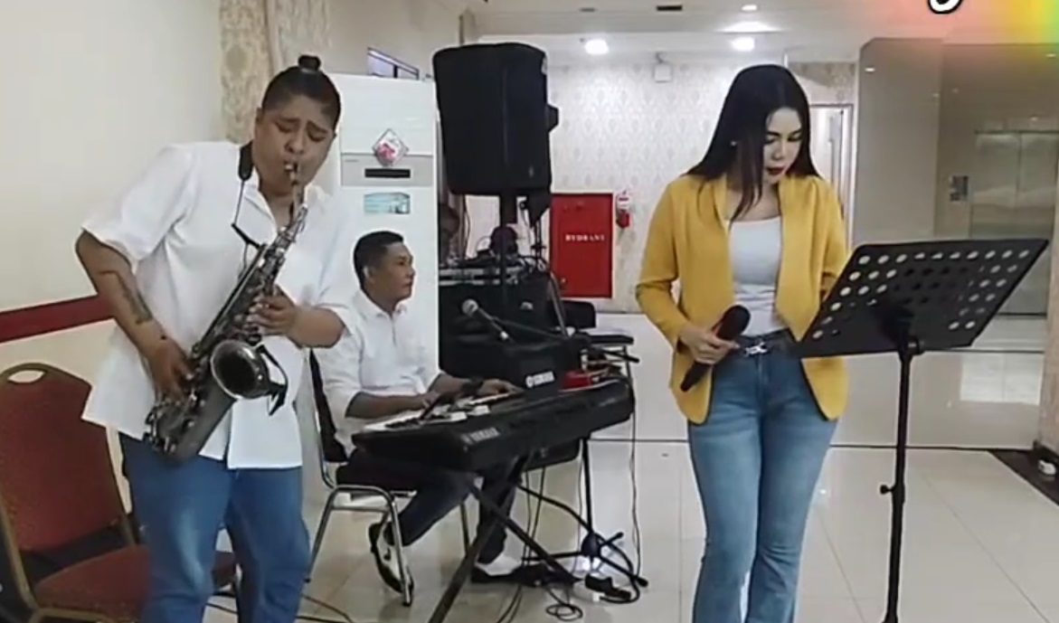 Sewa Organ Tunggal Saxophone Semua Jenis Lagu di Jakarta