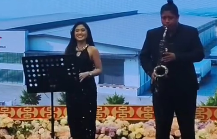 Sewa Organ Tunggal Dinner dengan Saxophone di Empurau Resto